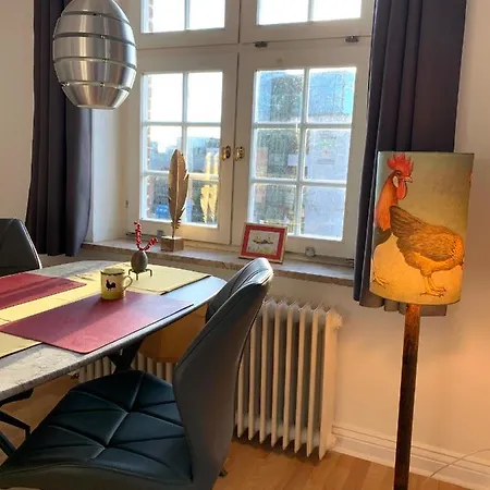 Trash De Luxe Διαμέρισμα *